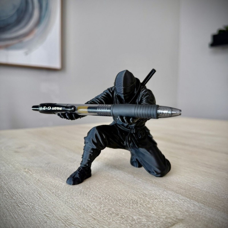 Resin Art Pen - Tempat Pena Figur Ninja Ornamen Cetak